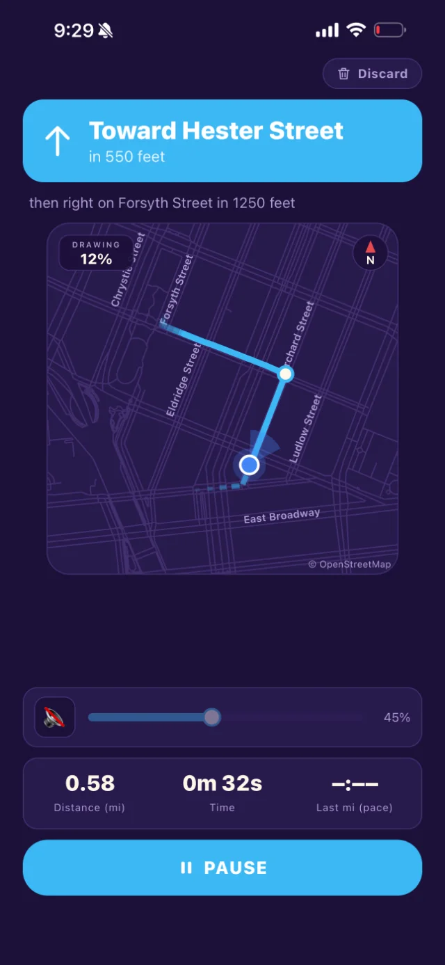 A run in progress: Toward Hester Street in 550 feet, above a small map
